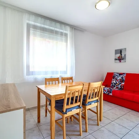 Apartament Bianca *